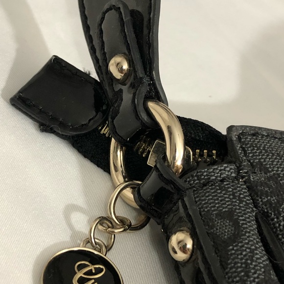 Never Worn Guess tote bags - Picture 5 of 7